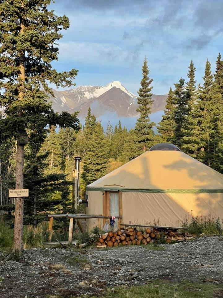 Mount Logan Ecolodge & Retreat Center Haines Junction Zewnętrze zdjęcie